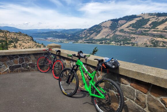 Biking in Oregon, Hood River: Mountain Biking and Bicycle Trails